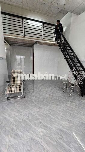 Cho thuê nhà mới xây đường oto vào ở ngay. Sau bệnh viện Thủ Đức