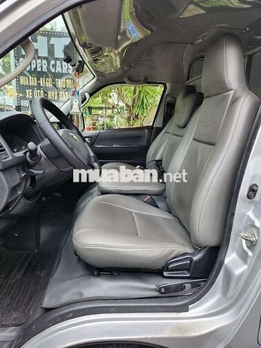 Toyota Hiace 2014 tải Van 3N/940kg xe đẹp mới