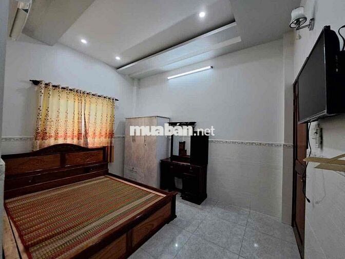 Cho Thuê Nhà Trệt 2 Lầu Trục Chính KDC Hưng Phú Full 5 Máy Lạnh