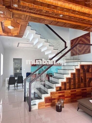 Nhà đẹp , sang trọng Kp5 Long Toàn , phường Bà Rịa , TpHCM