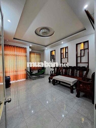 Cho Thuê Nhà Trệt 2 Lầu Trục Chính KDC Hưng Phú Full 5 Máy Lạnh