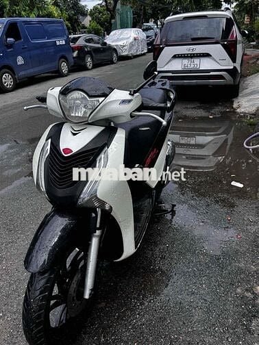 Sh 125i  Đklđ: 2013  Xe Zin chuẩn từ A- Á  Máy êm