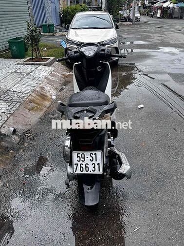 Sh 125i  Đklđ: 2013  Xe Zin chuẩn từ A- Á  Máy êm