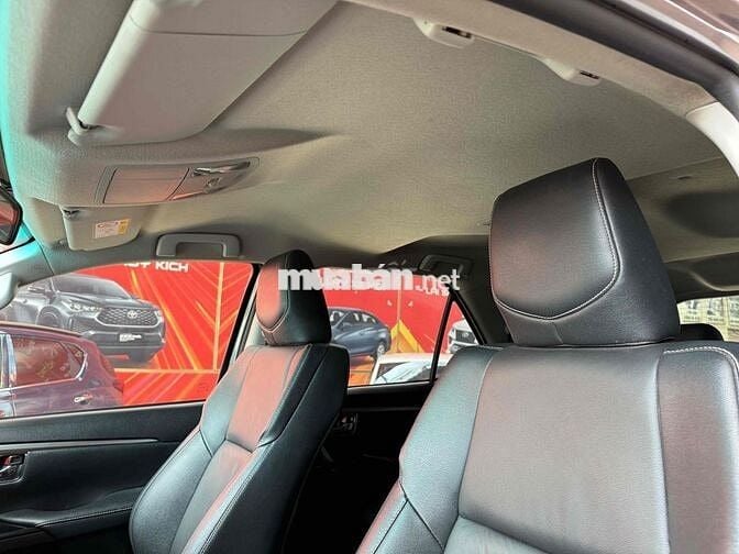 Toyota Fortuner 2024 2.4 AT 4x2 - 40000 km một chủ