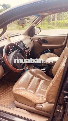Ford Escape 2002 3.0 V6 4x4 ( xe đang chạy )