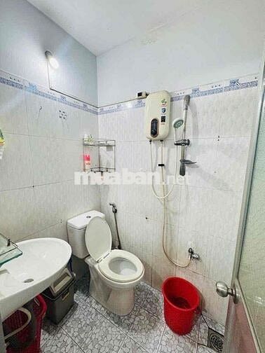 Cho thuê nhà full nội thất mặt tiền Nhà Vuông gần Chợ Đầu Mối