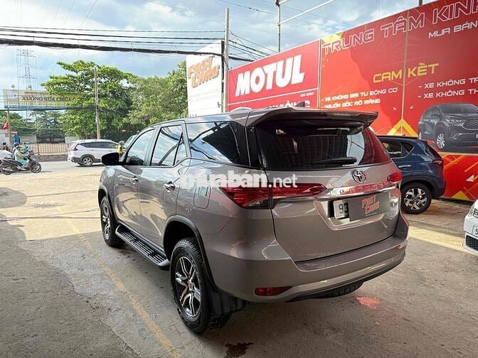 Toyota Fortuner 2024 2.4 AT 4x2 - 40000 km một chủ