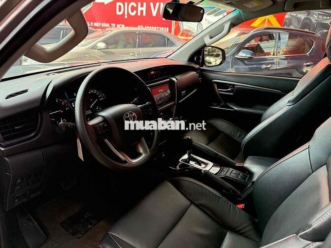 Toyota Fortuner 2024 2.4 AT 4x2 - 40000 km một chủ