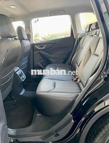 Subaru Forester 2.0 i-L eyesight Tặng Cốp Điện