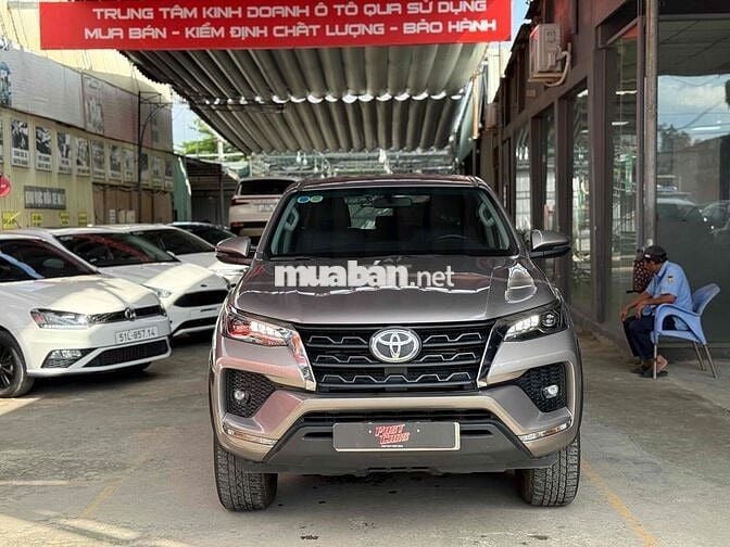 Toyota Fortuner 2024 2.4 AT 4x2 - 40000 km một chủ