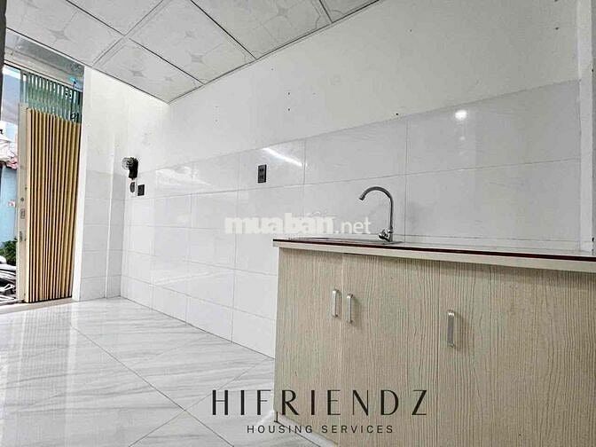 HOTTT QUÁ!! KIOT KINH DOANH CÓ THỂ Ở LẠI HẺM 6M NGAY LÊ VĂN QUỚI