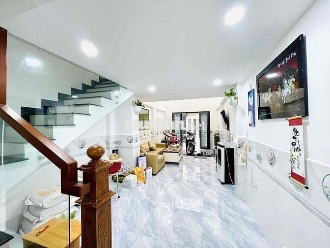 CHÍNH CHỦ CẦN BÁN NHÀ HXH NGUYỄN TRỌNG TUYỂN, PHÚ NHUẬN. GIÁ 5TỶ850 TL