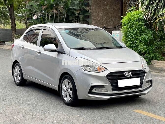 Hyundai i10 đời 2020 màu bạc số tự động