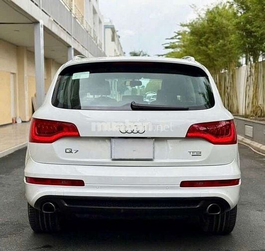 Audi Q7 exclusive sx2015 3.0 AT - odo 72000 km