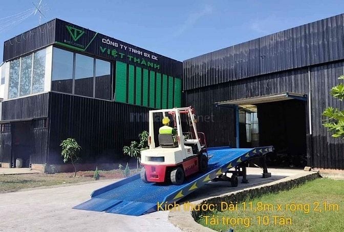 Cầu dẫn lên container - Dốc lên container
