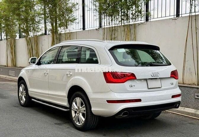 Audi Q7 exclusive sx2015 3.0 AT - odo 72000 km
