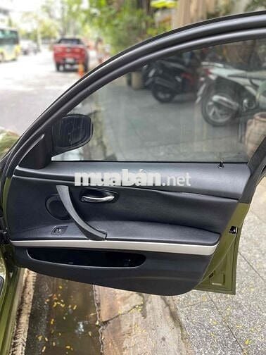 Bán BMW E90 LCI 2011 - Tình trạng hoàn hảo!