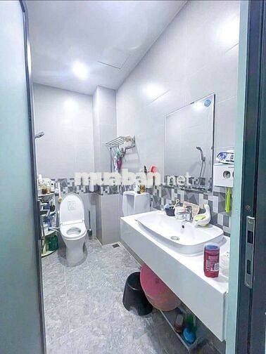 NHỈNH 7 TỶ, ÂU CƠ ,HXH ,67m2, 3 TẦNG KẾ BÊN TÂN BÌNH