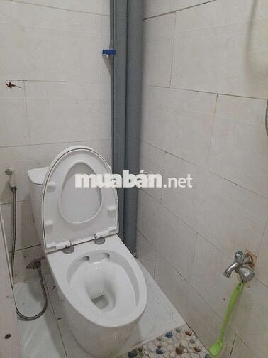 Nhà 2 tầng mới trung tâm Q1/furnished 2-Floor 2 BR house in center D1