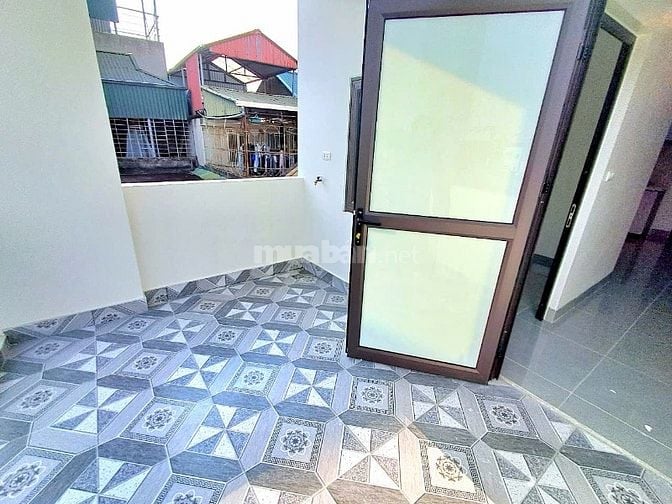 8,98 TỶ-36M2- LÔ GÓC-5 TẦNG MỚI THANG MÁY-Ô TÔ-KINH DOANH-VĨNH HƯNG-HM