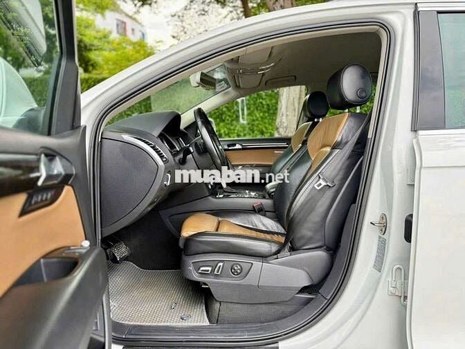 Audi Q7 exclusive sx2015 3.0 AT - odo 72000 km