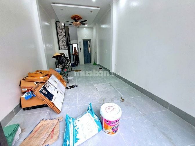 8,98 TỶ-36M2- LÔ GÓC-5 TẦNG MỚI THANG MÁY-Ô TÔ-KINH DOANH-VĨNH HƯNG-HM