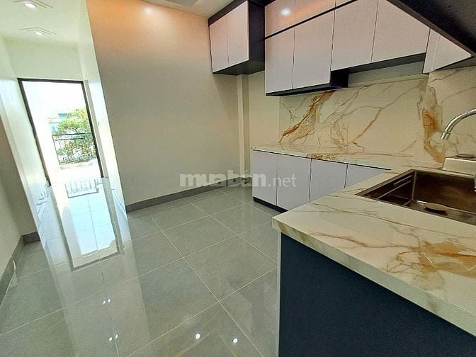 8,98 TỶ-36M2- LÔ GÓC-5 TẦNG MỚI THANG MÁY-Ô TÔ-KINH DOANH-VĨNH HƯNG-HM