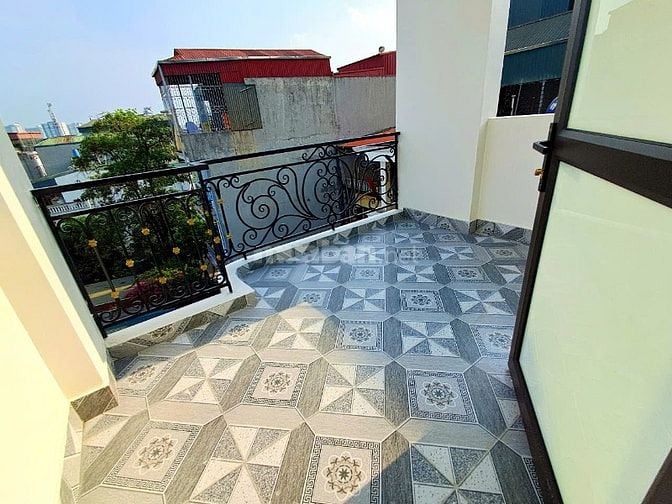 8,98 TỶ-36M2- LÔ GÓC-5 TẦNG MỚI THANG MÁY-Ô TÔ-KINH DOANH-VĨNH HƯNG-HM