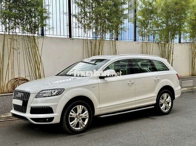 Audi Q7 exclusive sx2015 3.0 AT - odo 72000 km