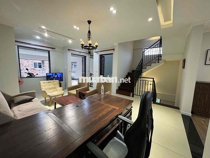 villa Chánh Nghĩa trung tâm Thủ Dầu Một 7 pn full nt