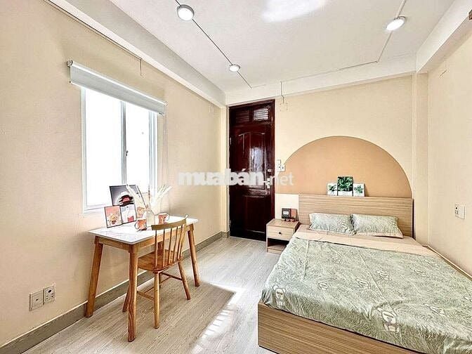 STUDIO BAN CÔNG CỬA SỔ CRESENT MALL, PHÚ MỸ HƯNG HUỲNH TẤN PHÁT QUẬN 7