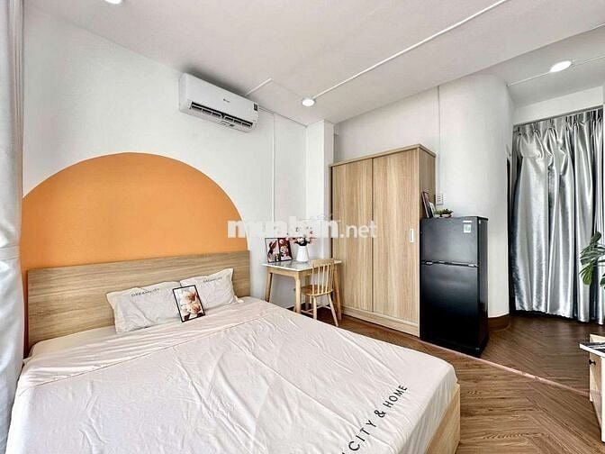 STUDIO BAN CÔNG CỬA SỔ CRESENT MALL, PHÚ MỸ HƯNG HUỲNH TẤN PHÁT QUẬN 7