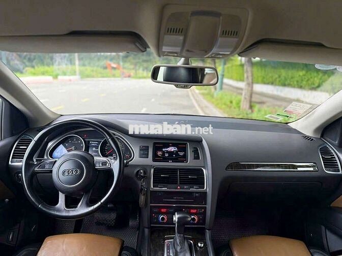 Audi Q7 exclusive sx2015 3.0 AT - odo 72000 km