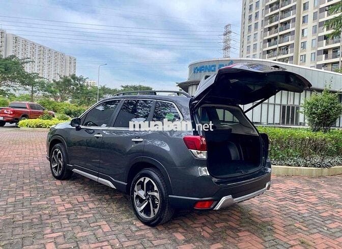 Subaru Forester Es - Giá lăn bánh ***