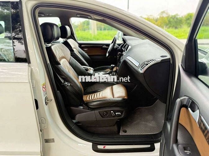 Audi Q7 exclusive sx2015 3.0 AT - odo 72000 km