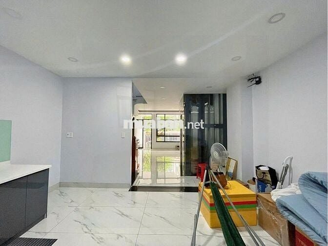 Cho thuê Trệt + Lầu 5x22m– Vừa làm văn phòng hoặc ở – Vạn Phúc City