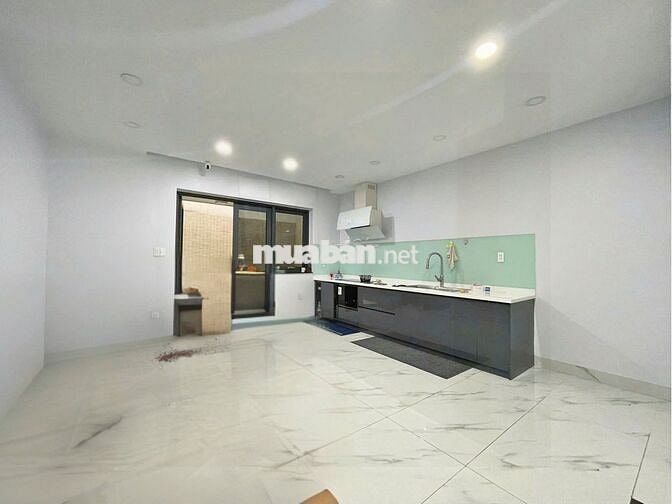 Cho thuê Trệt + Lầu 5x22m– Vừa làm văn phòng hoặc ở – Vạn Phúc City