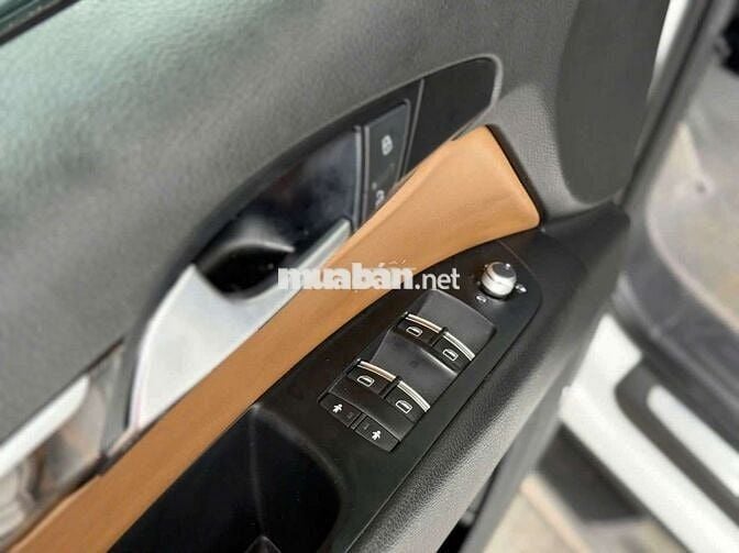 Audi Q7 exclusive sx2015 3.0 AT - odo 72000 km