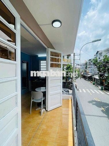 CĂN HỘ STUDIO - FULL NỘI THẤT - BAN CÔNG NGAY QUANG TRUNG