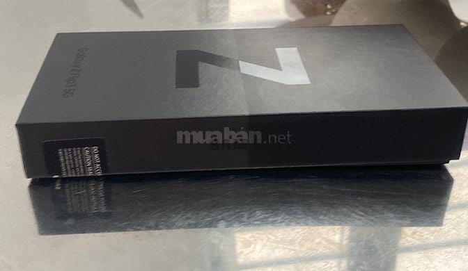 Bán Galaxy Z flip 3 256 gb mới 100% .