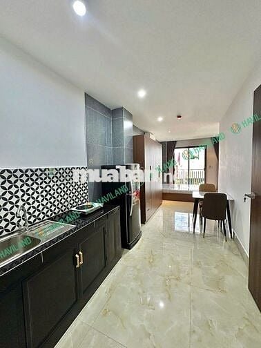 CHO THUÊ CĂN HỘ FULL NỘI THẤT CÓ BAN CÔNG NGAY TRUNG TÂM TIỆN NGHI