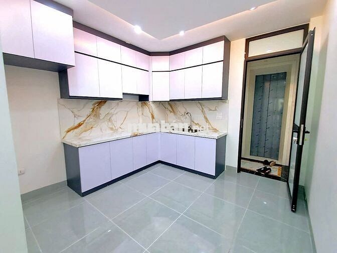 8,98 TỶ-36M2- LÔ GÓC-5 TẦNG MỚI THANG MÁY-Ô TÔ-KINH DOANH-VĨNH HƯNG-HM