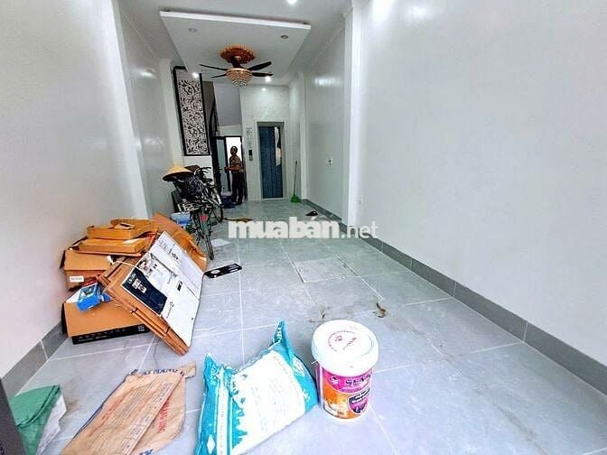 8,98 TỶ-36M2- LÔ GÓC-5 TẦNG MỚI THANG MÁY-Ô TÔ-KINH DOANH-VĨNH HƯNG-HM