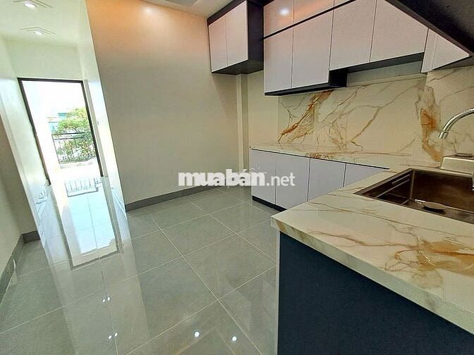 8,98 TỶ-36M2- LÔ GÓC-5 TẦNG MỚI THANG MÁY-Ô TÔ-KINH DOANH-VĨNH HƯNG-HM