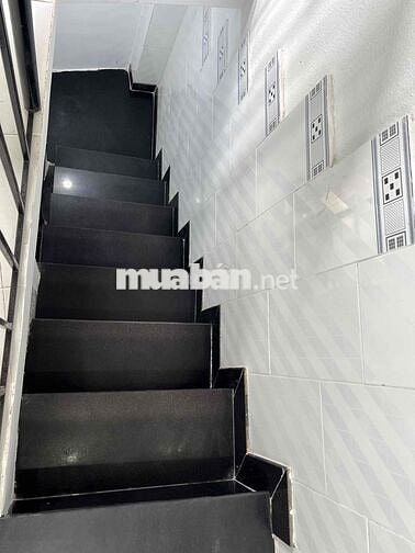 Nhà 2 tầng, hẻm nhưa 6m, buôn bán kinh doanh được