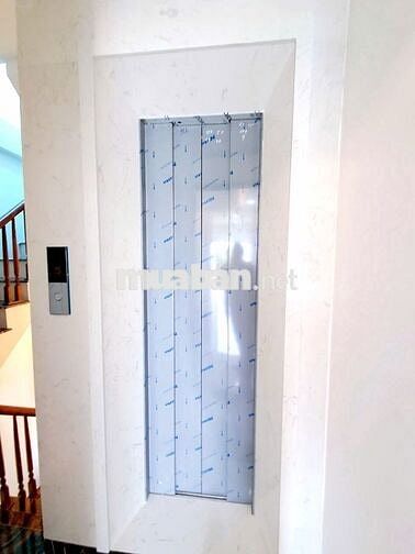 8,98 TỶ-36M2- LÔ GÓC-5 TẦNG MỚI THANG MÁY-Ô TÔ-KINH DOANH-VĨNH HƯNG-HM