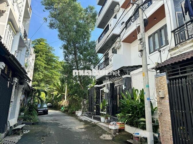 Nhà 4 phòng ngủ, hẻm 1181 đường Lê Văn Lương, phước kiển - Nhà Bè