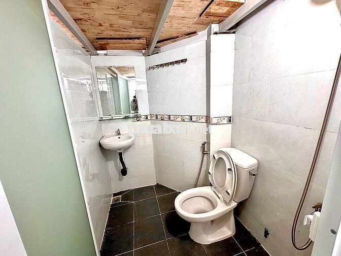 Phòng Cho Thuê Mới _Gác Cao, Sạch Sẽ _Ngay Phan Văn Hớn, Trường Chinh