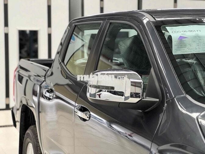 Mitsubishi Triton GLX 2WD AT (lăn bánh < niêm yết)