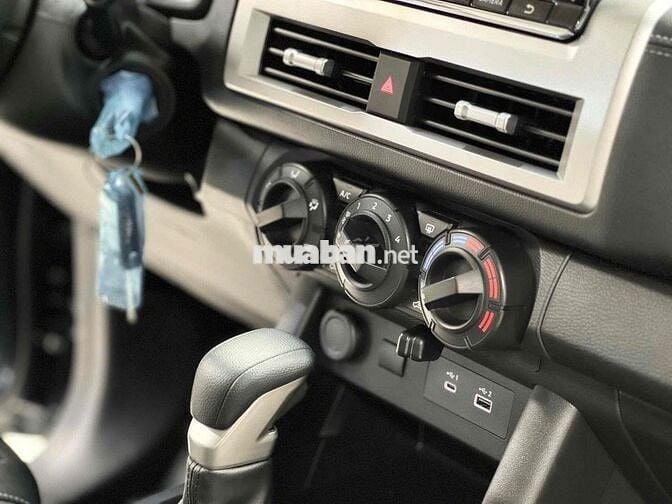 Mitsubishi Triton GLX 2WD AT (lăn bánh < niêm yết)